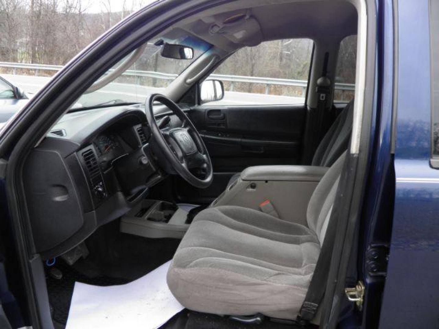 2003 BLUE Dodge Dakota SLT Quad Cab 4WD (1D7HG48Z13S) with an 5.9L V8 engine, located at 15520 McMullen Hwy SW, Belair, MD, 21502, (301) 729-3700, 39.581375, -78.846451 - Photo#1