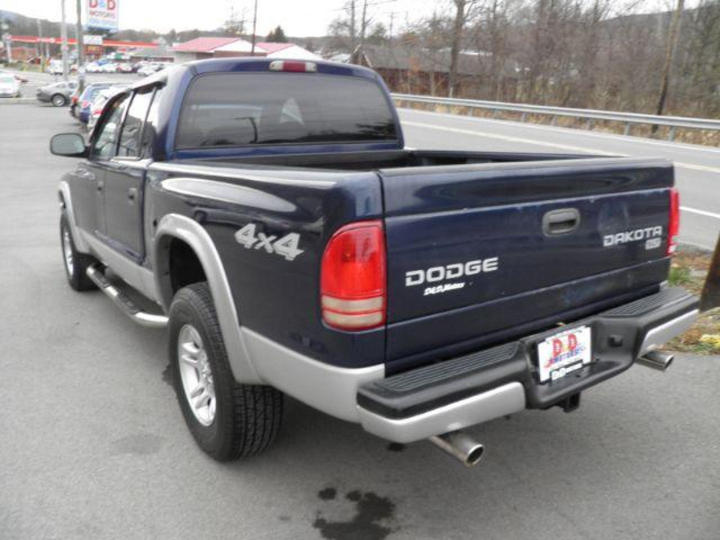 2003 BLUE Dodge Dakota SLT Quad Cab 4WD (1D7HG48Z13S) with an 5.9L V8 engine, located at 15520 McMullen Hwy SW, Belair, MD, 21502, (301) 729-3700, 39.581375, -78.846451 - Photo#4