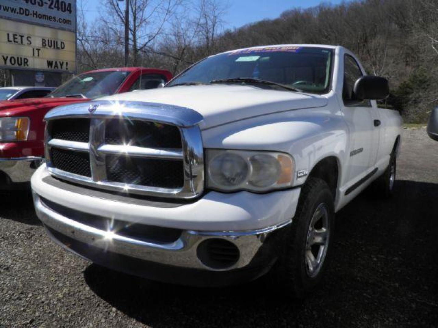 2005 WHITE Dodge Ram 1500 SLT Short Bed 2WD (1D7HA16D25J) with an 5.7 V8 engine, AT transmission, located at 19521 New George's Creek Rd SW, Barton, MD, 21521, (301) 463-2404, 39.524323, -79.017906 - Photo#0