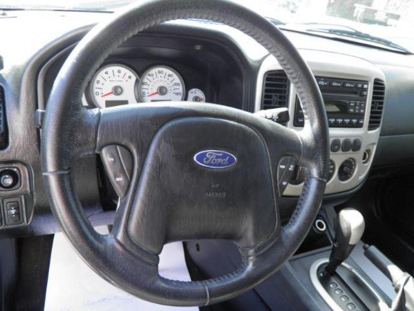 2007 SILVER Ford Escape SUV (1FMYU94187K) with an 3.0 V6 engine, AT transmission, located at 15520 McMullen Hwy SW, Belair, MD, 21502, (301) 729-3700, 39.581375, -78.846451 - Photo#2