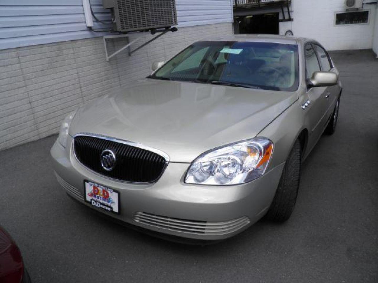 2008 GOLD Buick Lucerne CXL (1G4HD57278U) with an 3.8l V6 engine, AT transmission, located at 15520 McMullen Hwy SW, Belair, MD, 21502, (301) 729-3700, 39.581375, -78.846451 - Photo#0