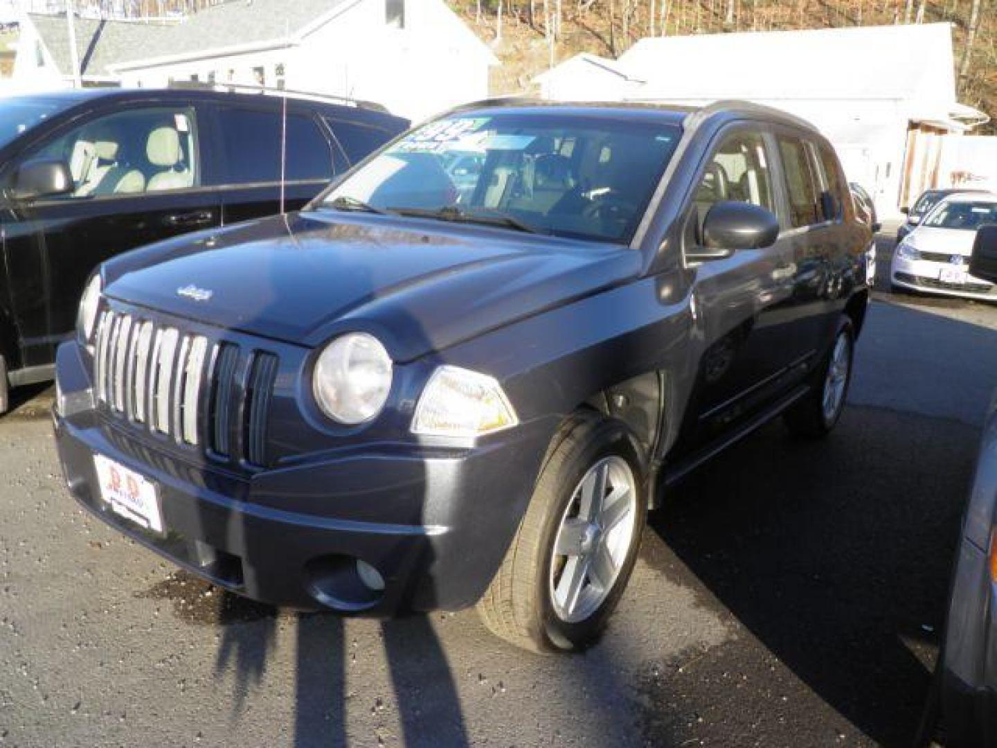 2008 GRAY Jeep Compass Sport 2WD (1J8FT47W68D) with an 2.4l L4 engine, AT transmission, located at 15520 McMullen Hwy SW, Belair, MD, 21502, (301) 729-3700, 39.581375, -78.846451 - Photo#0