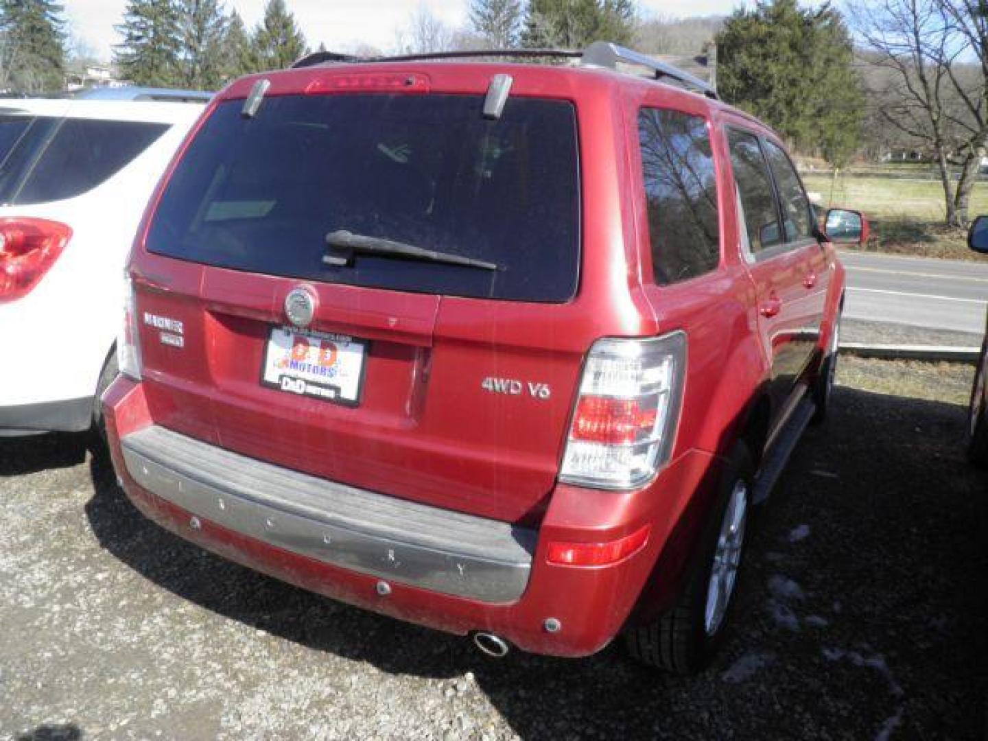 2008 RED Mercury Mariner Premier 4WD (4M2CU97198K) with an 3.0L V6 engine, AT transmission, located at 19521 New George's Creek Rd SW, Barton, MD, 21521, (301) 463-2404, 39.524323, -79.017906 - Photo#4