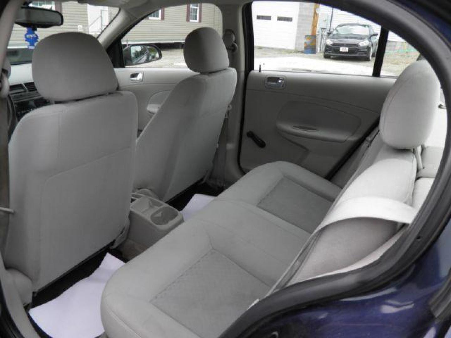 2009 D-BLUE /Gray Cloth Interior Chevrolet Cobalt LS Sedan (1G1AS58H297) with an 2.2l L4 engine, AT transmission, located at 19521 New George's Creek Rd SW, Barton, MD, 21521, (301) 463-2404, 39.524323, -79.017906 - Photo#3