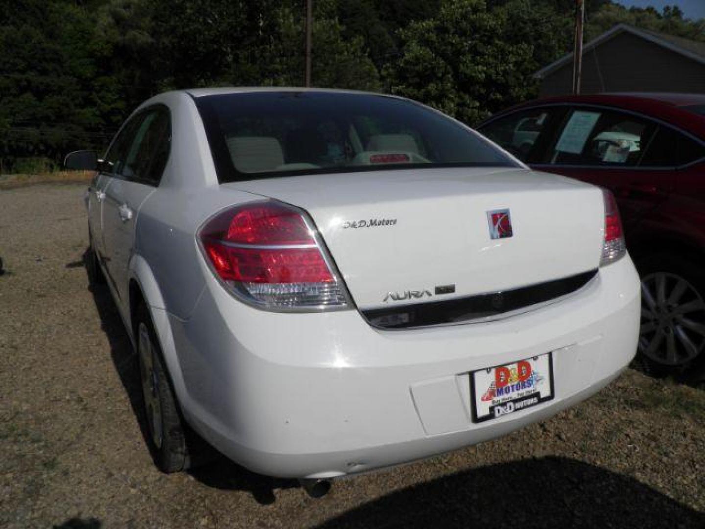 2009 white Saturn Aura XE (1G8ZS57B19F) with an 2.4L L4 engine, AT transmission, located at 15520 McMullen Hwy SW, Belair, MD, 21502, (301) 729-3700, 39.581375, -78.846451 - Photo#4