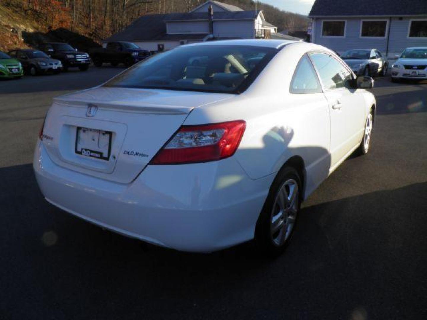 2010 WHITE Honda Civic LX Coupe 5-Speed AT (2HGFG1B67AH) with an 1.8L L4 engine, AT transmission, located at 19521 New George's Creek Rd SW, Barton, MD, 21521, (301) 463-2404, 39.524323, -79.017906 - Photo#4