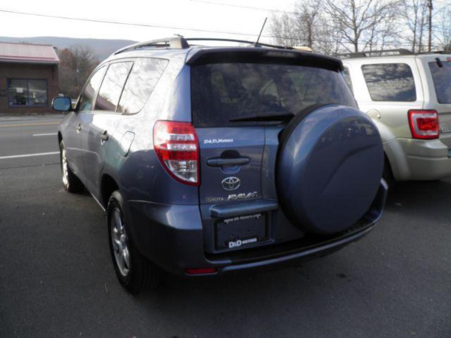 2010 BLUE Toyota RAV4 Base I4 4WD (JTMBF4DV9AD) with an 2.4L L4 DOHC 16V engine, AT transmission, located at 15520 McMullen Hwy SW, Belair, MD, 21502, (301) 729-3700, 39.581375, -78.846451 - Photo#5