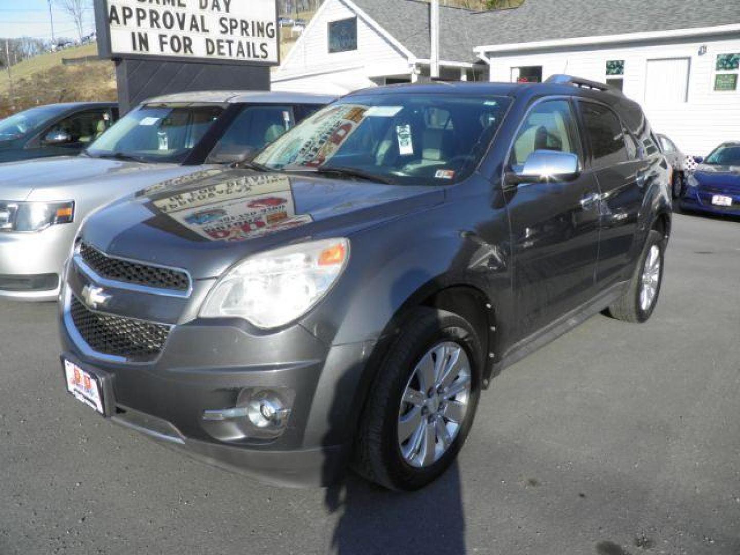 2011 GRAY Chevrolet Equinox 2LT 2WD (2CNFLPE5XB6) with an 3.0 V6 engine, AT transmission, located at 15520 McMullen Hwy SW, Belair, MD, 21502, (301) 729-3700, 39.581375, -78.846451 - Photo#0