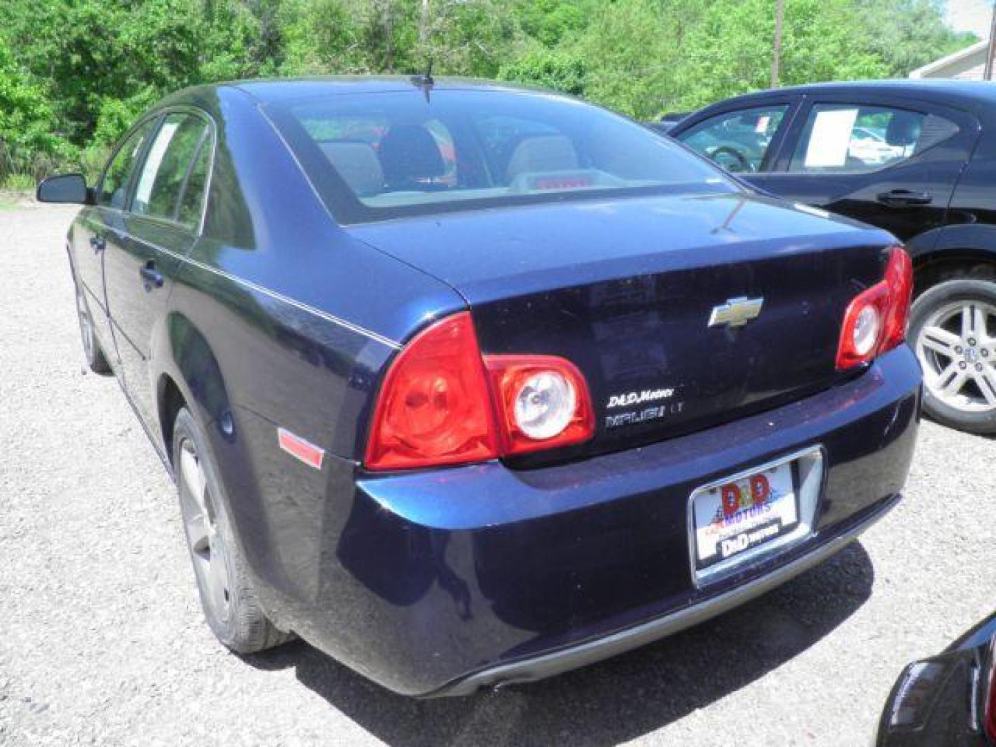 2011 BLUE Chevrolet Malibu 1LT (1G1ZC5E12BF) with an 2.4l L4 engine, AT transmission, located at 19521 New George's Creek Rd SW, Barton, MD, 21521, (301) 463-2404, 39.524323, -79.017906 - Photo#4