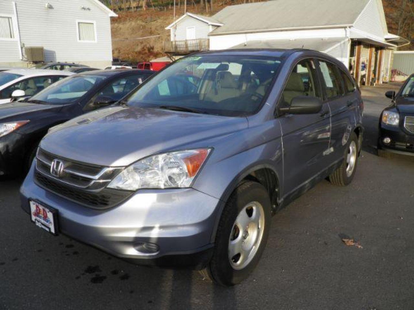 2011 GRAY Honda CR-V LX 4WD 5-Speed AT (5J6RE4H30BL) with an 2.4L L4 engine, AT transmission, located at 15520 McMullen Hwy SW, Belair, MD, 21502, (301) 729-3700, 39.581375, -78.846451 - Photo#0