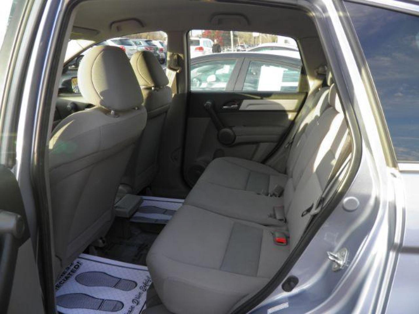 2011 GRAY Honda CR-V LX 4WD 5-Speed AT (5J6RE4H30BL) with an 2.4L L4 engine, AT transmission, located at 15520 McMullen Hwy SW, Belair, MD, 21502, (301) 729-3700, 39.581375, -78.846451 - Photo#3