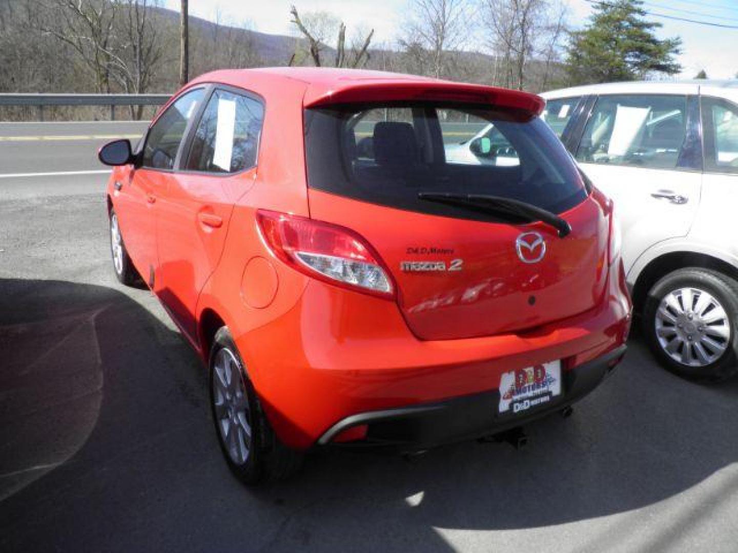 2011 RED Mazda MAZDA2 Sport (JM1DE1HY9B0) with an 1.5L L4 engine, AT transmission, located at 15520 McMullen Hwy SW, Belair, MD, 21502, (301) 729-3700, 39.581375, -78.846451 - Photo#5