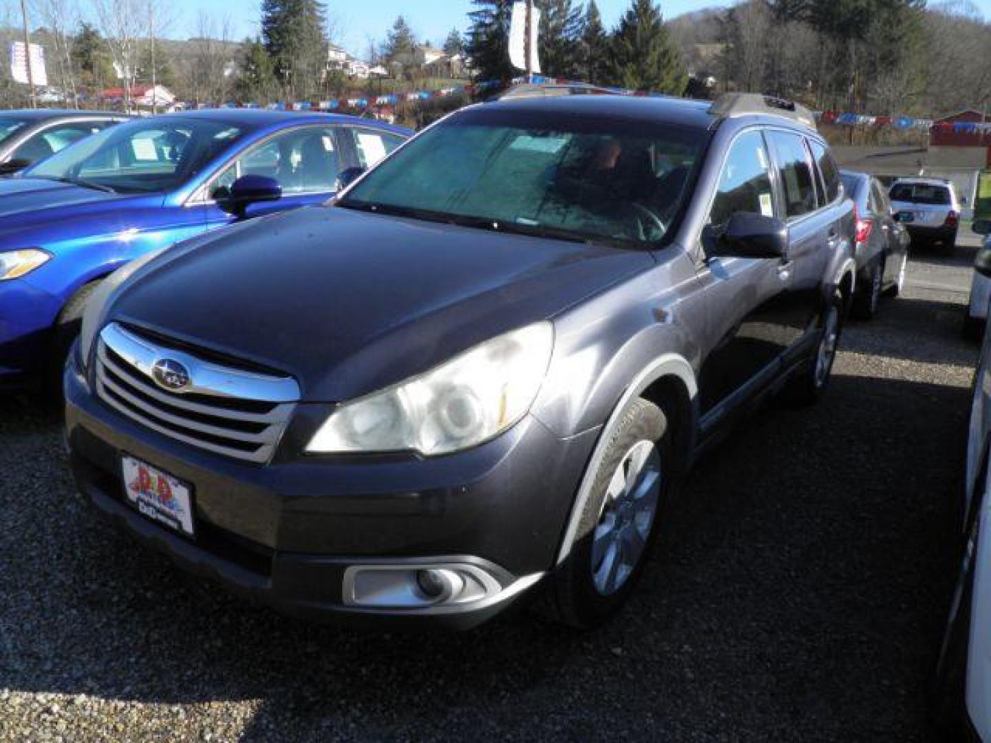 2011 GRAY SUBARU OUTBACK 2.5i Premium (4S4BRBGC2B3) with an 2.5 L4 engine, AT transmission, located at 15520 McMullen Hwy SW, Belair, MD, 21502, (301) 729-3700, 39.581375, -78.846451 - Photo#0