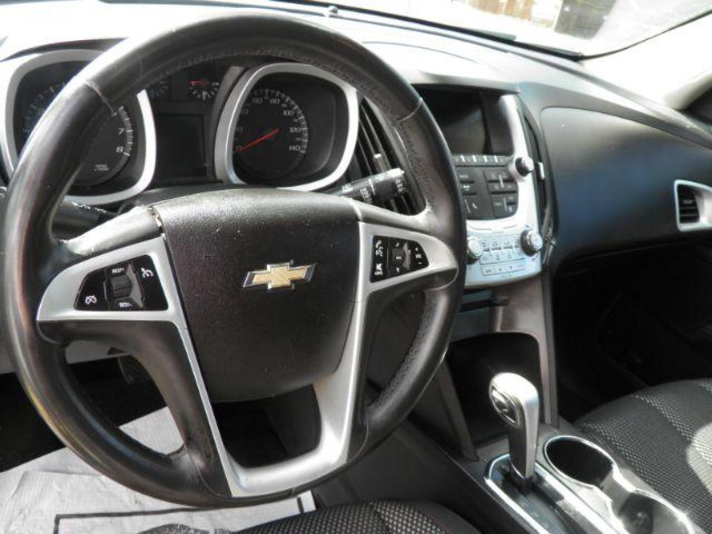 2012 GRAY Chevrolet Equinox 1LT AWD (2GNFLEEK6C6) with an 2.4L L4 engine, AT transmission, located at 15520 McMullen Hwy SW, Belair, MD, 21502, (301) 729-3700, 39.581375, -78.846451 - Photo#2