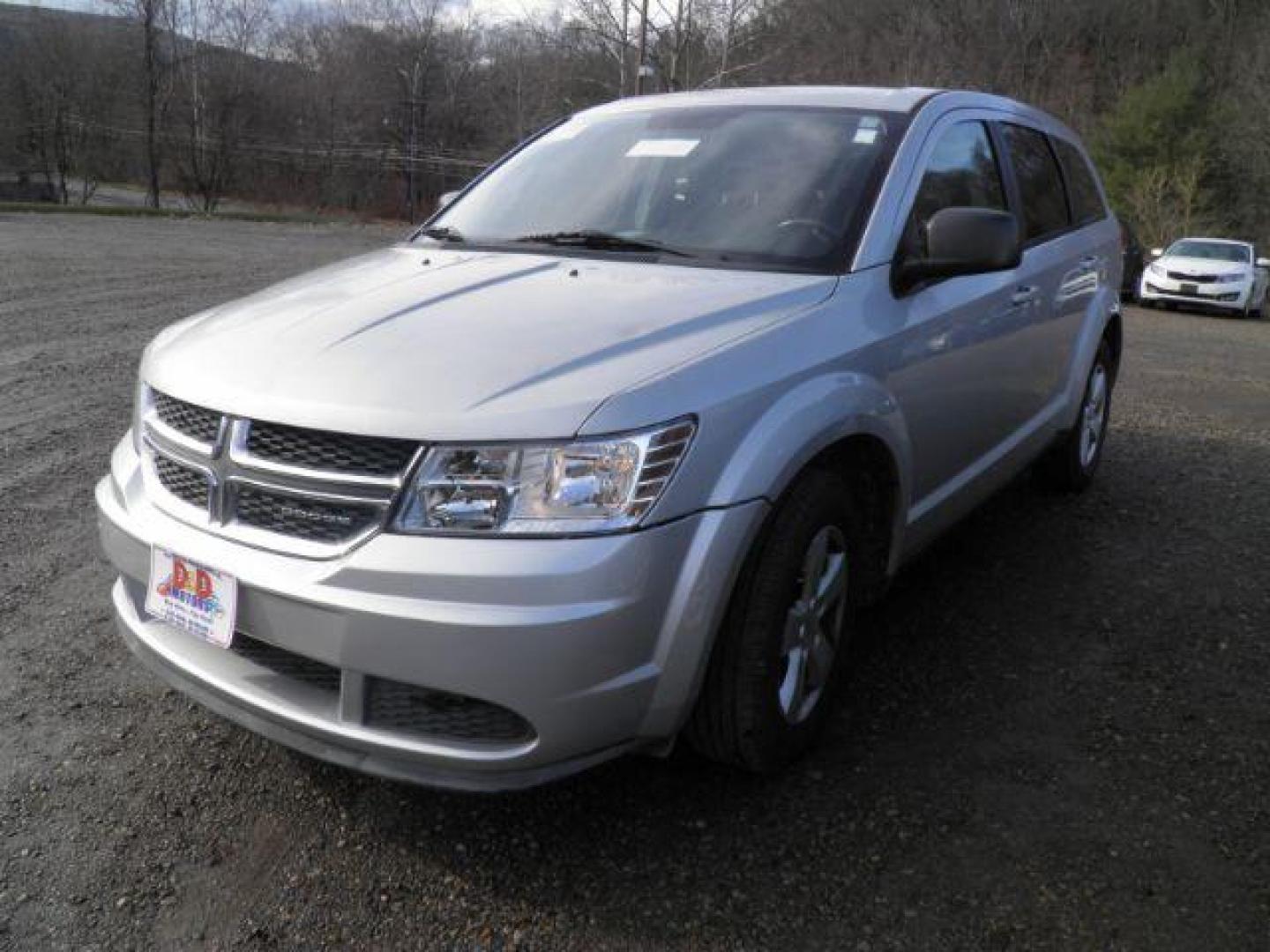 2012 SILVER DODGE JOURNEY SE (3C4PDCAB8CT) with an 2.4L L4 DOHC 16V engine, 4-Speed Automatic transmission, located at 19521 New George's Creek Rd SW, Barton, MD, 21521, (301) 463-2404, 39.524323, -79.017906 - Photo#0