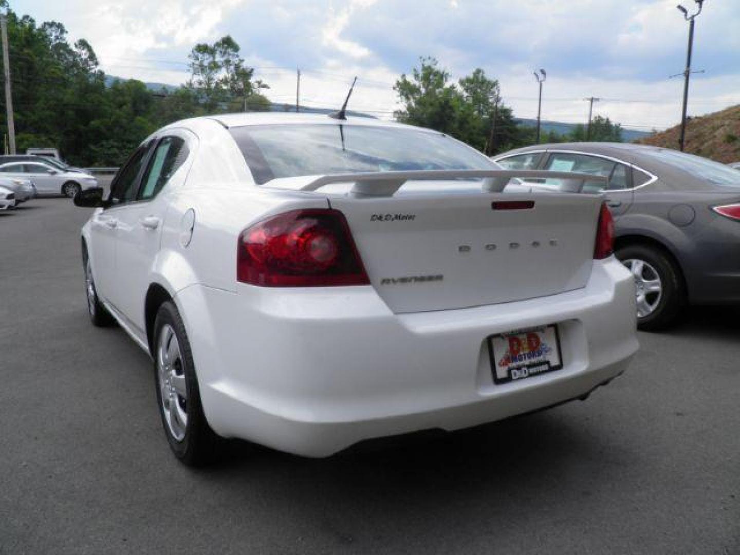 2012 WHITE Dodge Avenger Base (1C3CDZAB9CN) with an 2.4l L4 engine, AT transmission, located at 15520 McMullen Hwy SW, Belair, MD, 21502, (301) 729-3700, 39.581375, -78.846451 - Photo#4