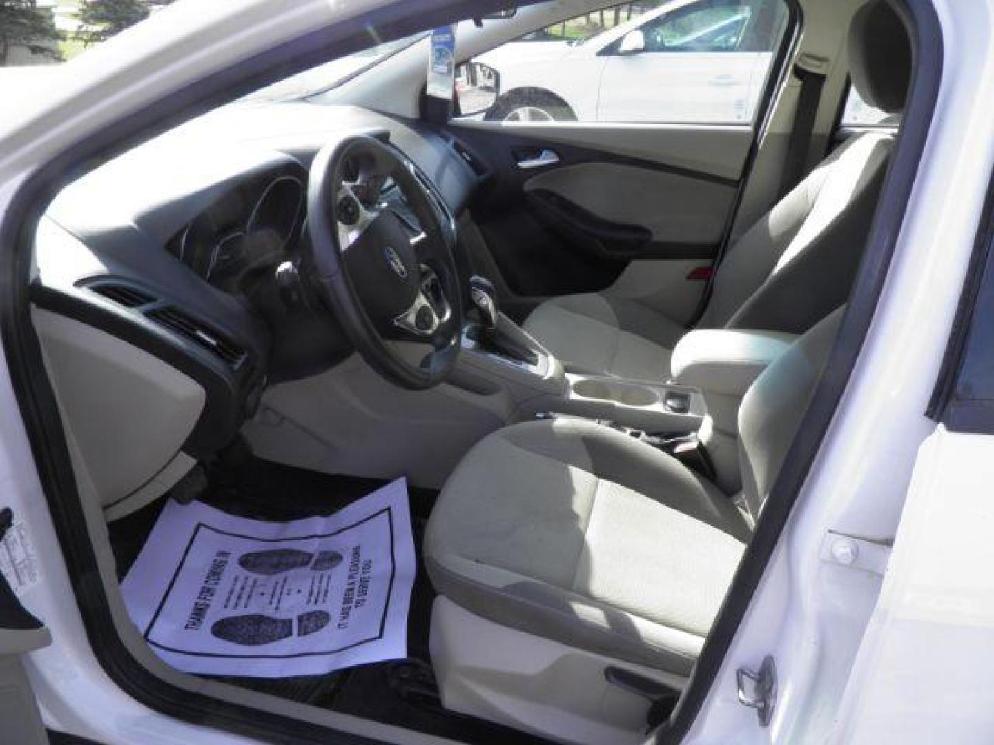 2012 WHITE Ford Focus SE (1FAHP3K23CL) with an 2.0l L4 engine, AT transmission, located at 19521 New George's Creek Rd SW, Barton, MD, 21521, (301) 463-2404, 39.524323, -79.017906 - Photo#1