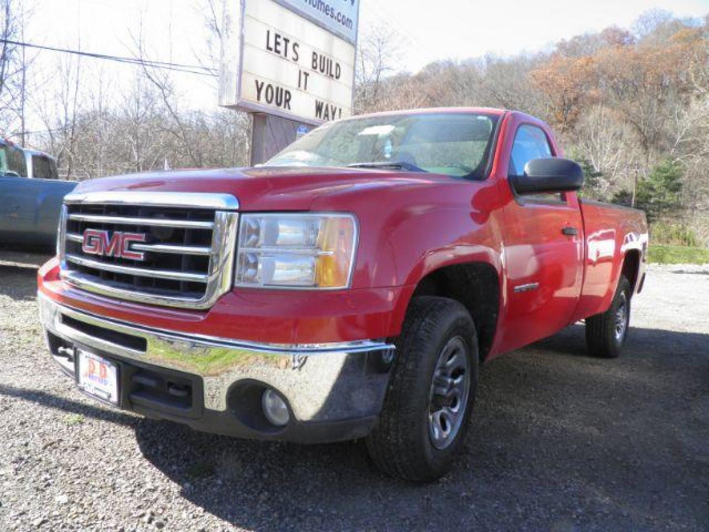 2012 RED GMC Sierra 1500 Work Truck 2WD (1GTN1TEXXCZ) with an 4.3l V6 engine, AT transmission, located at 19521 New George's Creek Rd SW, Barton, MD, 21521, (301) 463-2404, 39.524323, -79.017906 - Photo#0