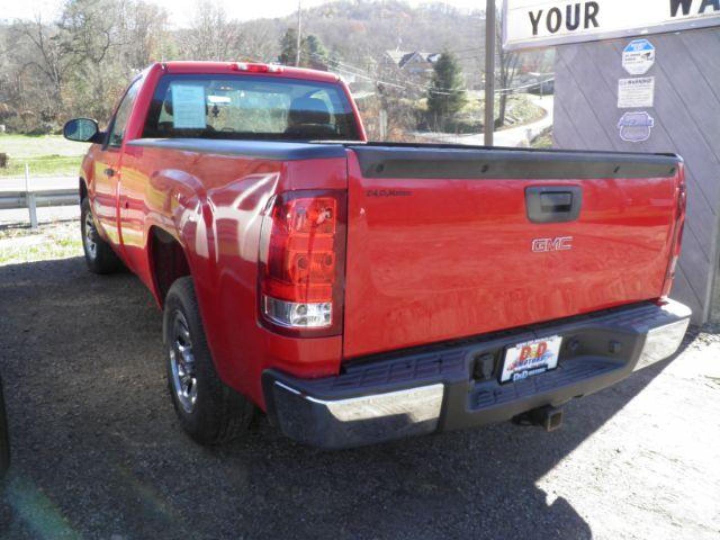 2012 RED GMC Sierra 1500 Work Truck 2WD (1GTN1TEXXCZ) with an 4.3l V6 engine, AT transmission, located at 19521 New George's Creek Rd SW, Barton, MD, 21521, (301) 463-2404, 39.524323, -79.017906 - Photo#3