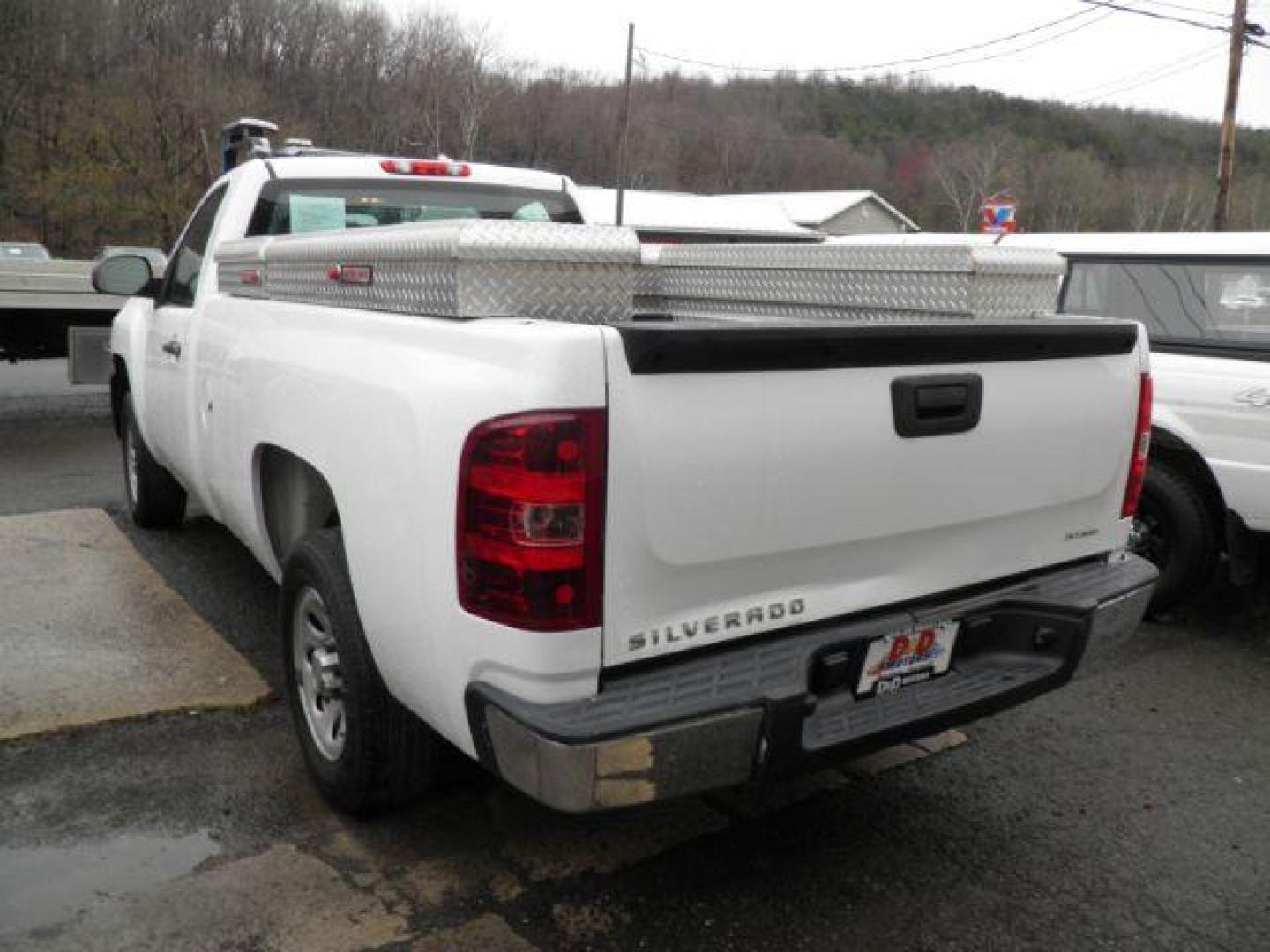 2013 WHITE Chevrolet Silverado 1500 Work Truck 2WD (1GCNCPEX6DZ) with an 4.3L V6 engine, located at 15520 McMullen Hwy SW, Belair, MD, 21502, (301) 729-3700, 39.581375, -78.846451 - Photo#3