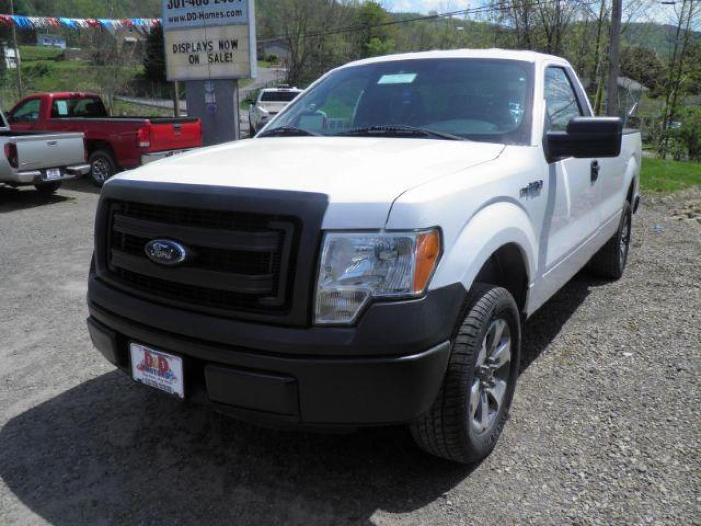 2013 WHITE FORD F-150 XLT 8-ft. Bed 2WD (1FTMF1CM9DK) with an 3.7l V6 engine, AT transmission, located at 19521 New George's Creek Rd SW, Barton, MD, 21521, (301) 463-2404, 39.524323, -79.017906 - Photo#0