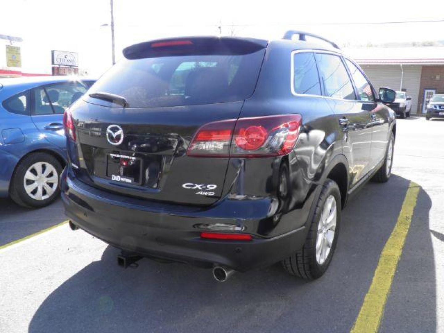 2013 BLACK Mazda CX-9 Touring AWD (JM3TB3CV4D0) with an 3.7L V6 engine, AT transmission, located at 15520 McMullen Hwy SW, Belair, MD, 21502, (301) 729-3700, 39.581375, -78.846451 - Photo#6