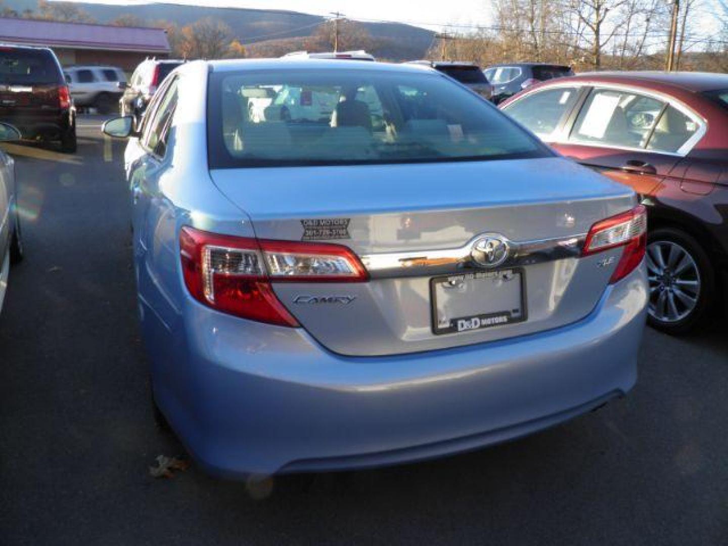 2013 BLUE TOYOTA CAMRY XLE (4T4BF1FK1DR) with an 2.5 L4 engine, AT transmission, located at 15520 McMullen Hwy SW, Belair, MD, 21502, (301) 729-3700, 39.581375, -78.846451 - Photo#4