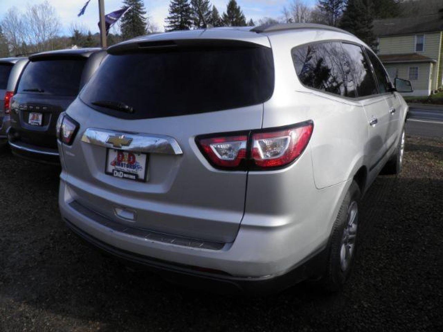 2014 SILVER CHEVROLET TRAVERSE LS FWD w/PDC (1GNKRFED4EJ) , AT transmission, located at 15520 McMullen Hwy SW, Belair, MD, 21502, (301) 729-3700, 39.581375, -78.846451 - Photo#6