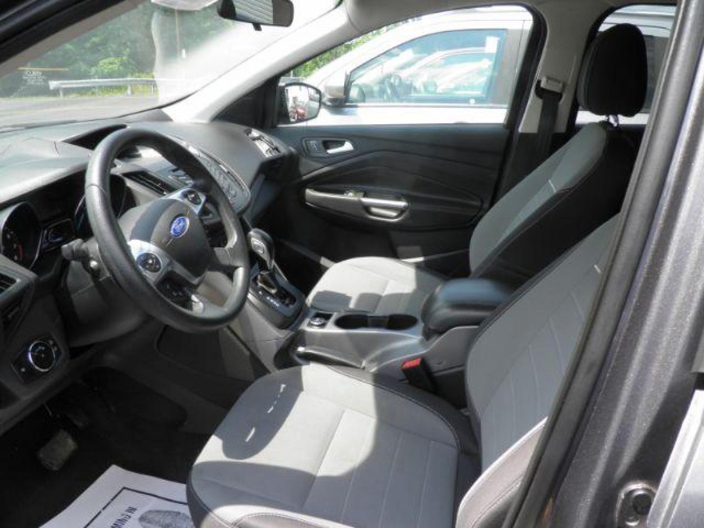 2014 GRAY Ford Escape SE 4WD (1FMCU9G90EU) with an 2.0L L4 engine, AT transmission, located at 15520 McMullen Hwy SW, Belair, MD, 21502, (301) 729-3700, 39.581375, -78.846451 - Photo#1