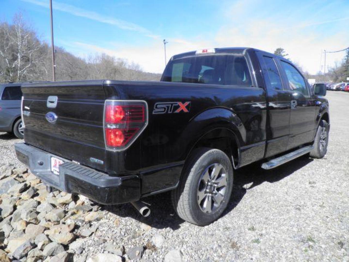 2014 BLACK Ford F-150 STX SuperCab 6.5-ft. Bed 2WD (1FTEX1CM2EK) with an 3.7L V6 engine, AT transmission, located at 19521 New George's Creek Rd SW, Barton, MD, 21521, (301) 463-2404, 39.524323, -79.017906 - Photo#4