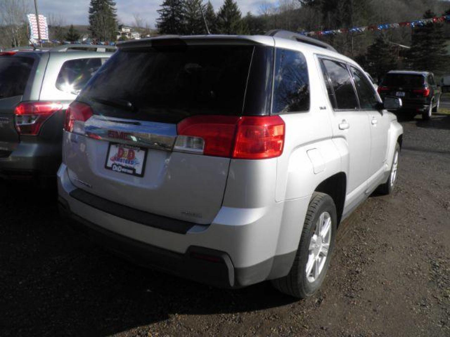 2014 GRAY GMC Terrain SLE2 FWD (2GKFLWEK8E6) with an 2.4L L4 engine, AT transmission, located at 19521 New George's Creek Rd SW, Barton, MD, 21521, (301) 463-2404, 39.524323, -79.017906 - Photo#5