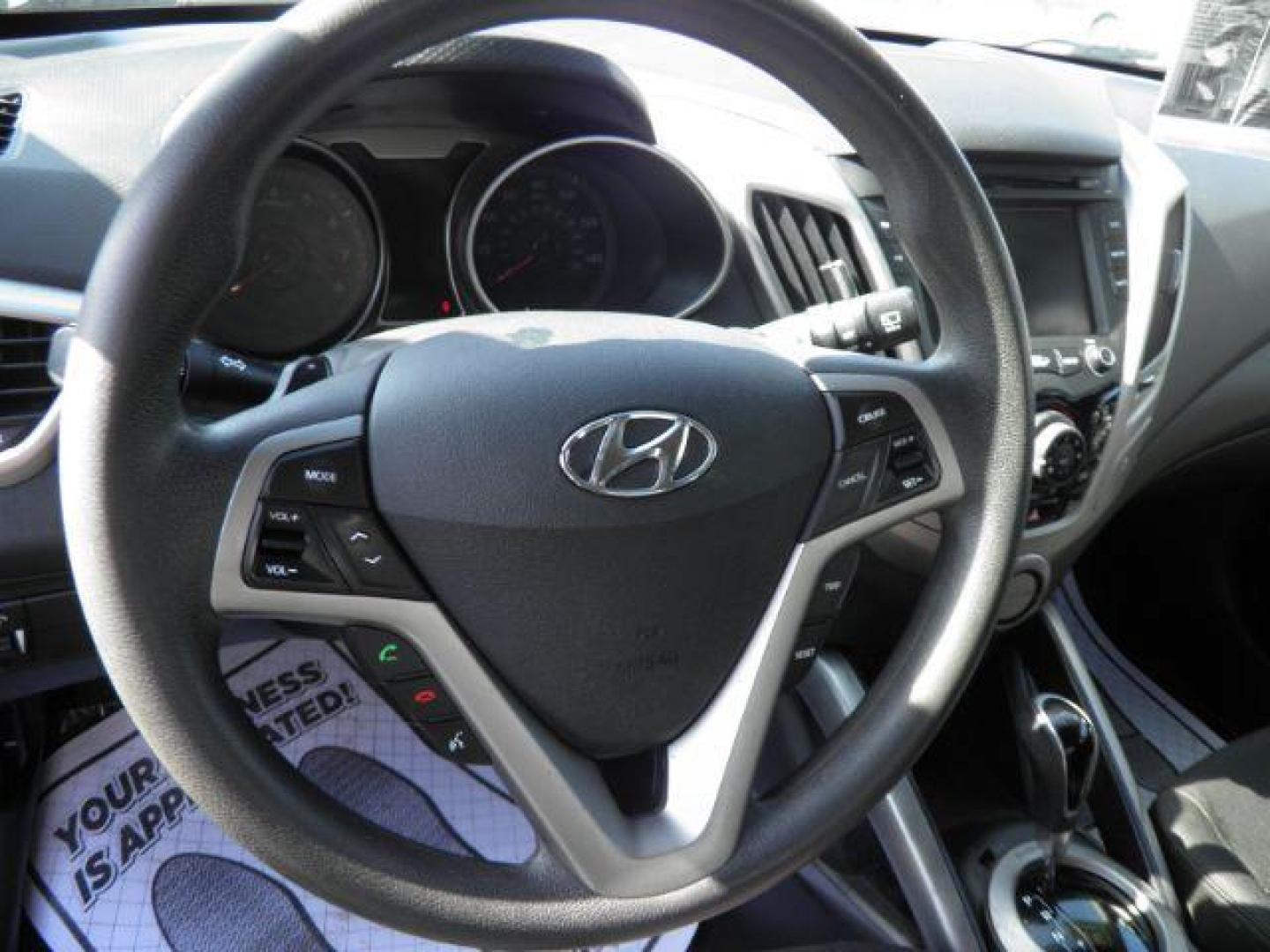 2014 GRAY Hyundai Veloster Base (KMHTC6AD6EU) with an 1.6l L4 engine, AT transmission, located at 15520 McMullen Hwy SW, Belair, MD, 21502, (301) 729-3700, 39.581375, -78.846451 - Photo#2