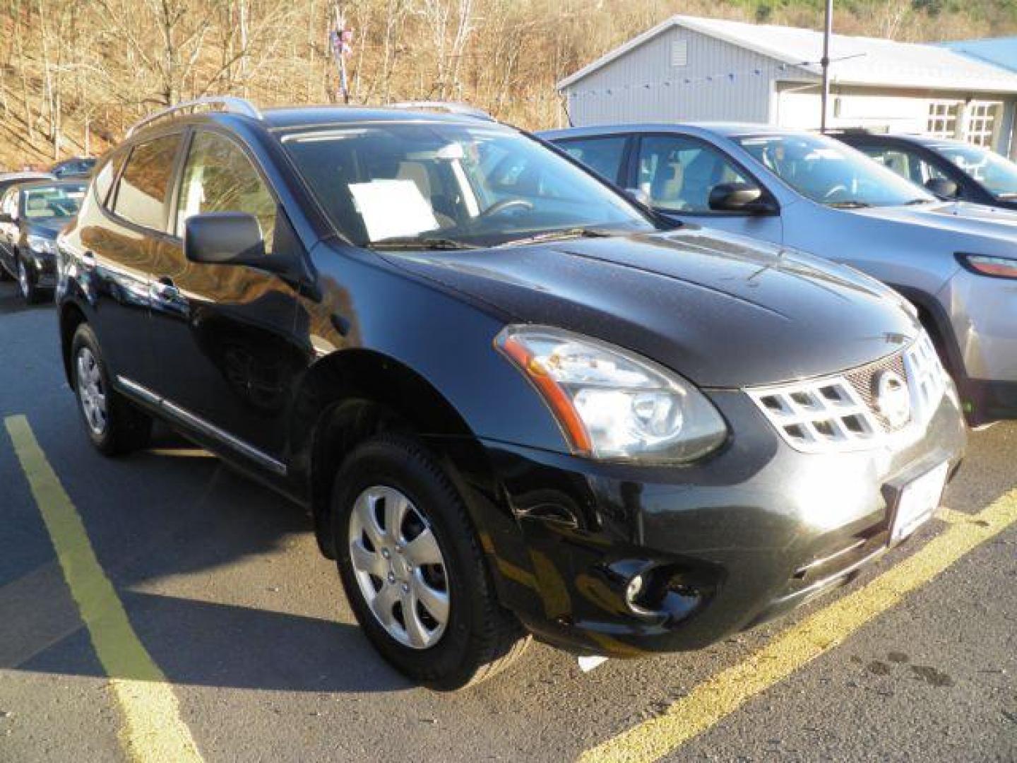 2014 BLACK NISSAN ROGUE S AWD (JN8AS5MV2EW) with an 2.5 L4 engine, AT transmission, located at 15520 McMullen Hwy SW, Belair, MD, 21502, (301) 729-3700, 39.581375, -78.846451 - Photo#0