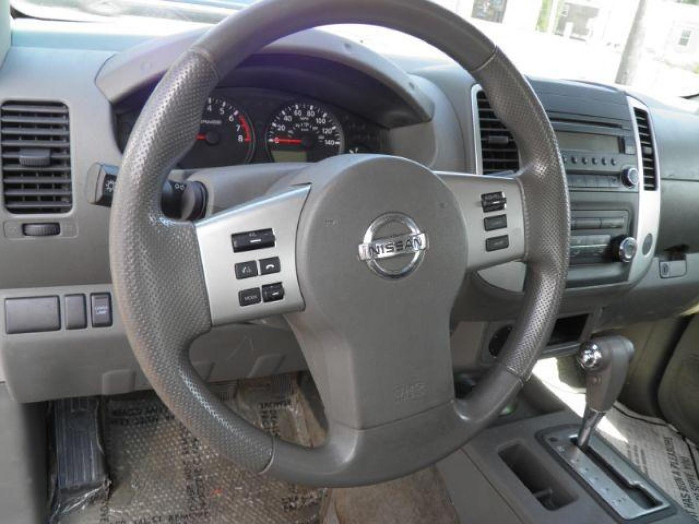 2014 WHITE NISSAN FRONTIER S King Cab 5AT 2WD (1N6BD0CT0EN) with an 2.5 L4 engine, AT transmission, located at 15520 McMullen Hwy SW, Belair, MD, 21502, (301) 729-3700, 39.581375, -78.846451 - Photo#2