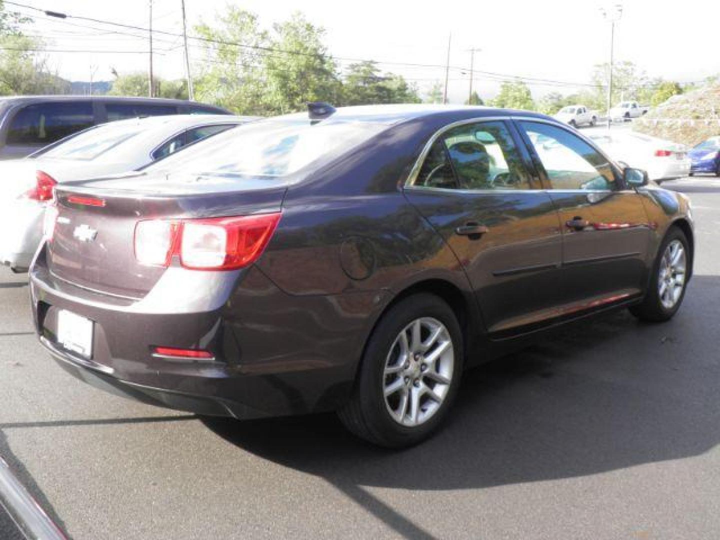 2015 BROWN Chevrolet MALIBU 1LT (1G11C5SL9FF) with an 2.5 L4 engine, AT transmission, located at 15520 McMullen Hwy SW, Belair, MD, 21502, (301) 729-3700, 39.581375, -78.846451 - Photo#4