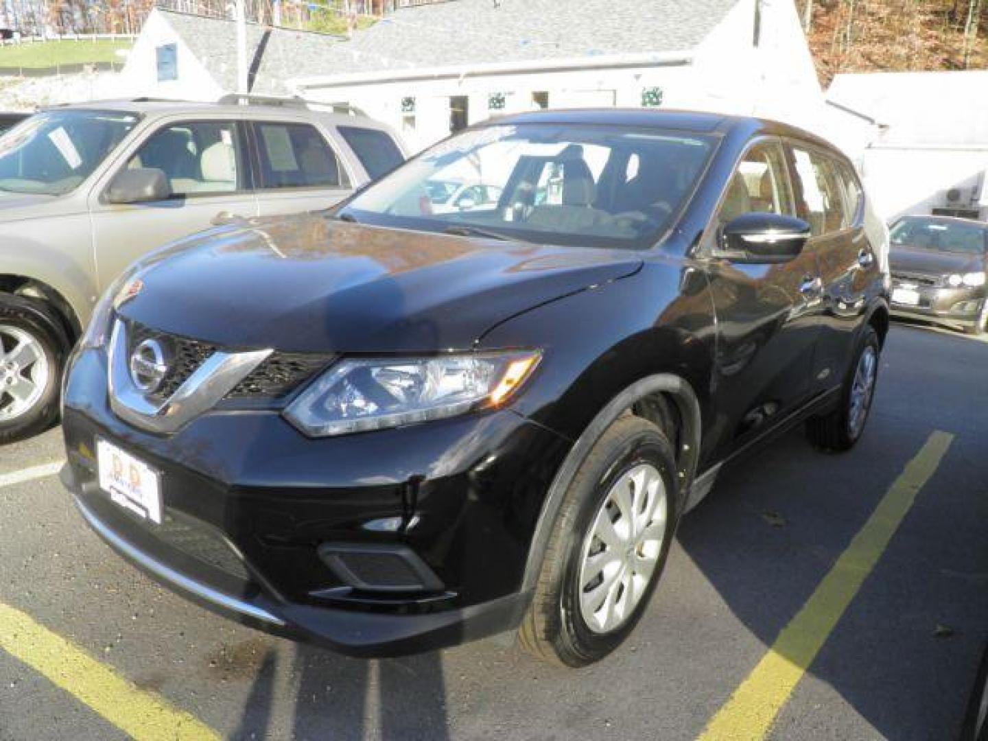 2015 BLACK NISSAN ROGUE S AWD (KNMAT2MV9FP) with an 2.5 L4 engine, AT transmission, located at 15520 McMullen Hwy SW, Belair, MD, 21502, (301) 729-3700, 39.581375, -78.846451 - Photo#0