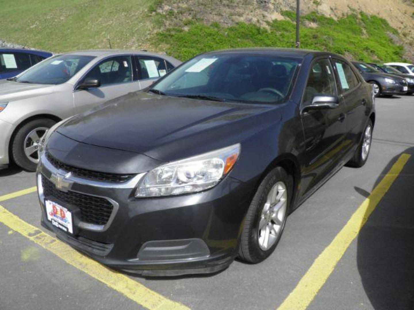 2016 GRAY Chevrolet Malibu Limited 1LT (1G11C5SA9GU) with an 2.5 L4 engine, AT transmission, located at 15520 McMullen Hwy SW, Belair, MD, 21502, (301) 729-3700, 39.581375, -78.846451 - Photo#0