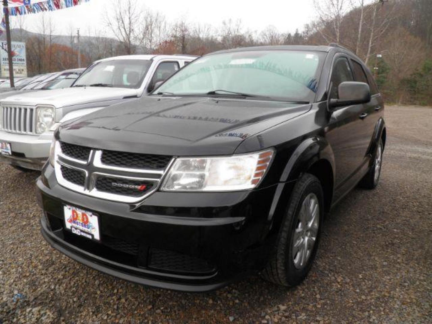 2016 BLACK Dodge Journey SE (3C4PDCAB2GT) with an 2.4L L4 engine, AT transmission, located at 19521 New George's Creek Rd SW, Barton, MD, 21521, (301) 463-2404, 39.524323, -79.017906 - Photo#0