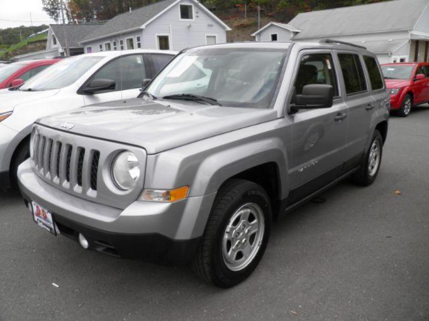 2016 GRAY Jeep Patriot Sport 2WD (1C4NJPBA5GD) with an 2.0L L4 engine, AT transmission, located at 15520 McMullen Hwy SW, Belair, MD, 21502, (301) 729-3700, 39.581375, -78.846451 - Photo#0