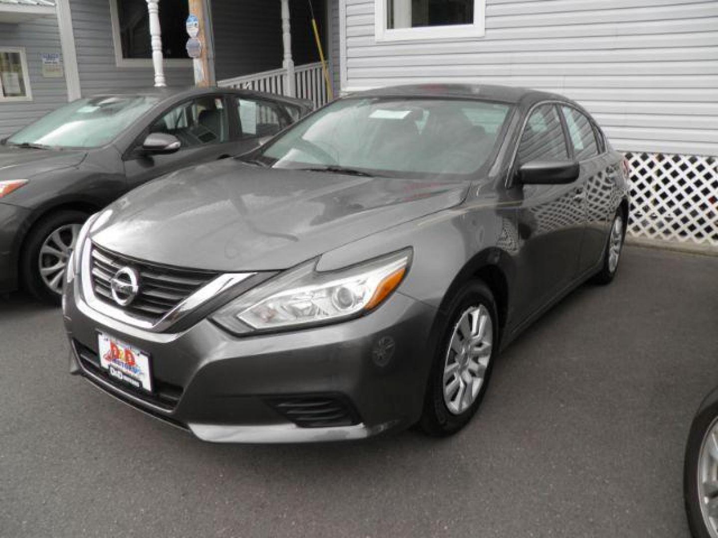 2016 GRAY Nissan Altima 2.5 S (1N4AL3AP6GC) with an 2.5 L4 engine, AT transmission, located at 19521 New George's Creek Rd SW, Barton, MD, 21521, (301) 463-2404, 39.524323, -79.017906 - Photo#0