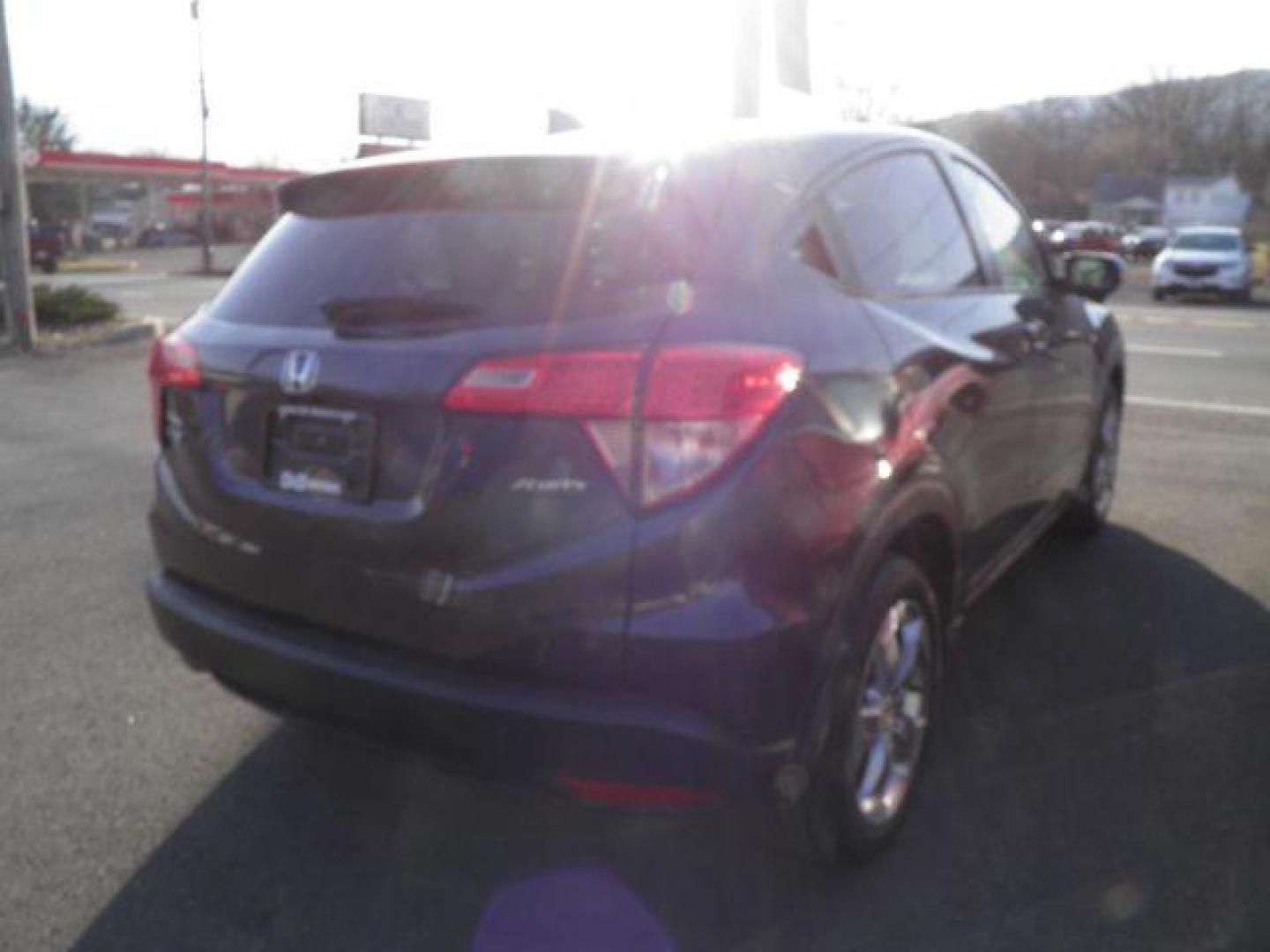 2017 BLACK HONDA HR-V EX 4WD CVT (3CZRU6H55HM) with an 1.8L L4 engine, AT transmission, located at 15520 McMullen Hwy SW, Belair, MD, 21502, (301) 729-3700, 39.581375, -78.846451 - Photo#5