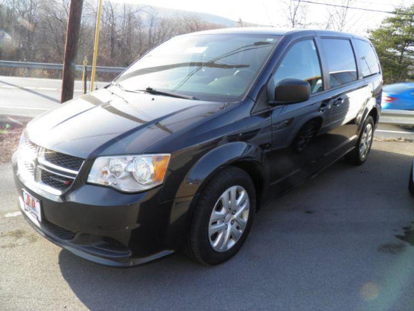 2018 BLACK Dodge Grand Caravan SE (2C4RDGBG2JR) with an 3.6L V6 engine, AT transmission, located at 15520 McMullen Hwy SW, Belair, MD, 21502, (301) 729-3700, 39.581375, -78.846451 - Photo#0