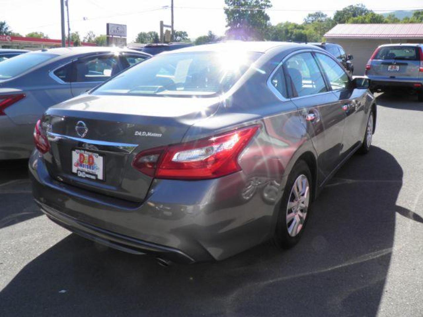 2018 GRAY NISSAN ALTIMA 2.5 S (1N4AL3AP4JC) with an 2.5 L4 engine, AT transmission, located at 15520 McMullen Hwy SW, Belair, MD, 21502, (301) 729-3700, 39.581375, -78.846451 - Photo#4