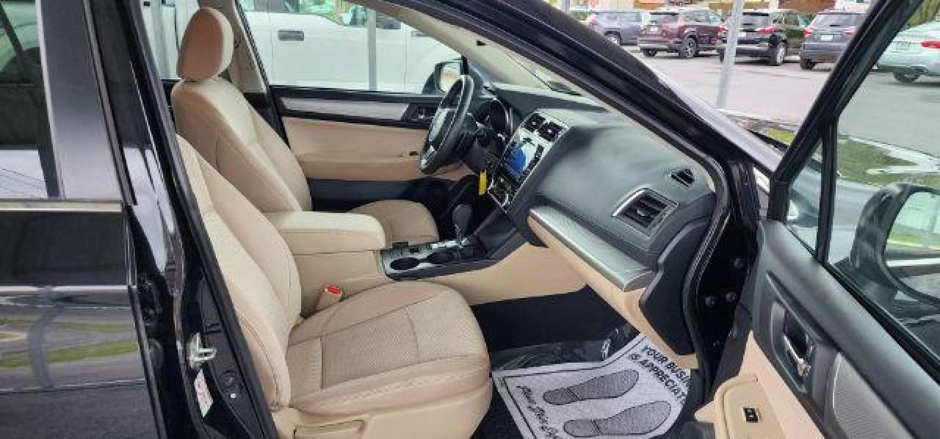 2019 BLACK /Warm Ivory Cloth, cloth SUBARU OUTBACK 2.5i Premium (4S4BSAFC7K3) with an 2.5 L4 engine, AT transmission, located at 15520 McMullen Hwy SW, Belair, MD, 21502, (301) 729-3700, 39.581375, -78.846451 - FOR A BETTER PRICE CALL PAUL AT 301-268-8150 - Photo#14